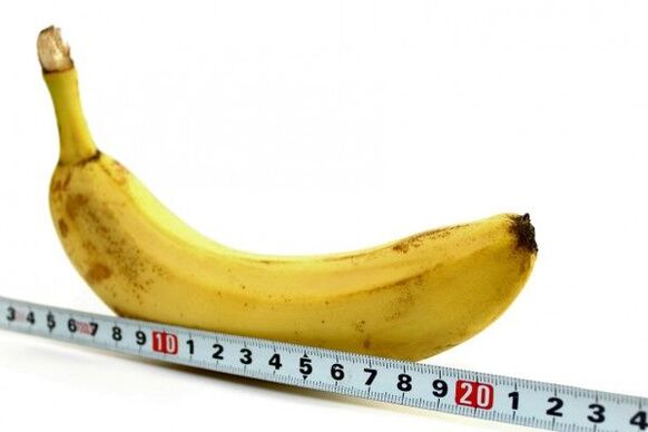misurazione del pene sull'esempio di una banana